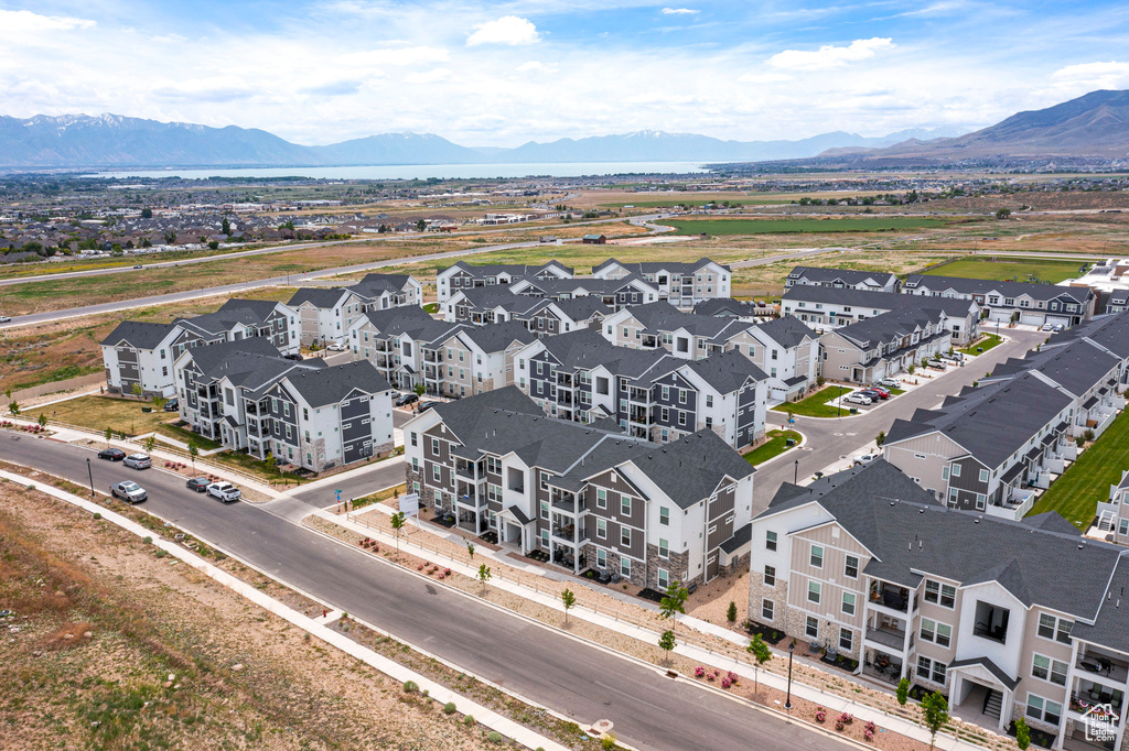 Bird's eye view of a mountainous background