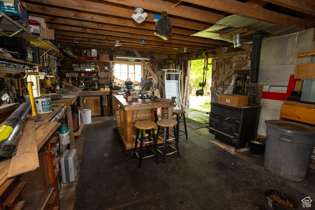Misc room featuring a workshop area