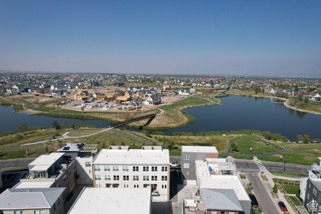 Bird\'s eye view of a large body of water