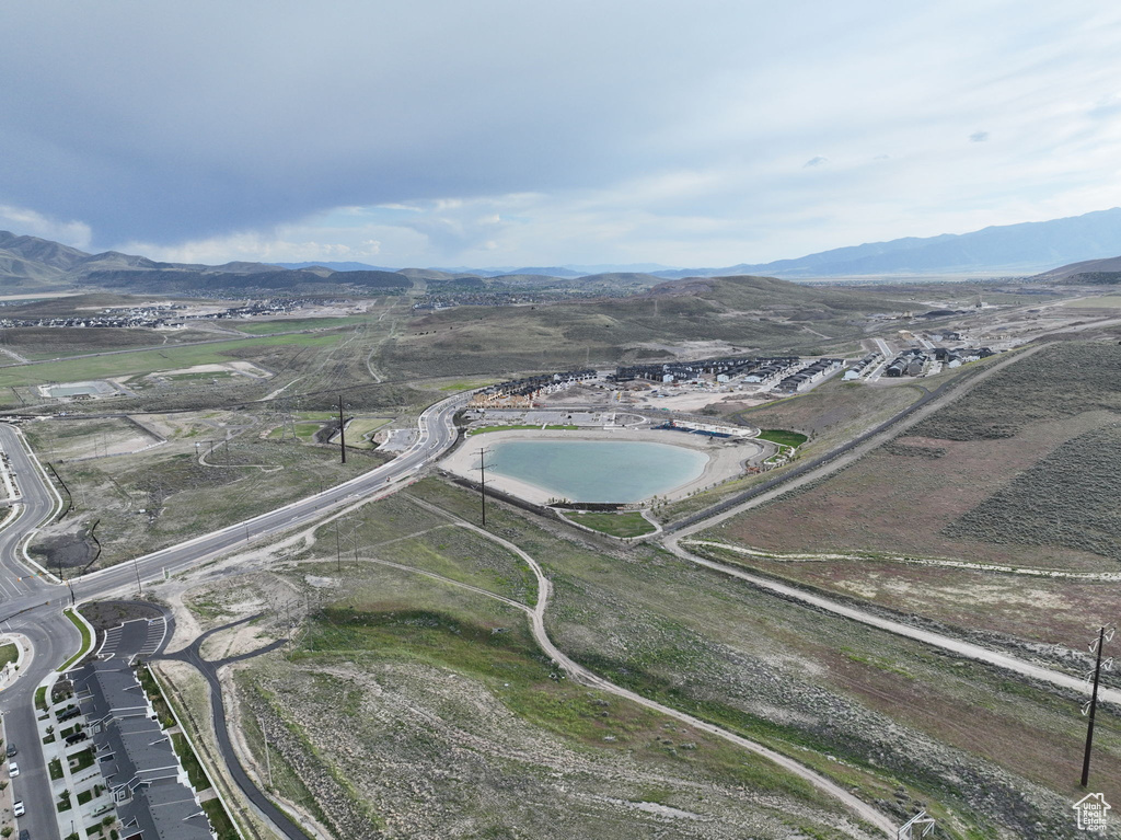 Aerial view of property\'s location with mountains