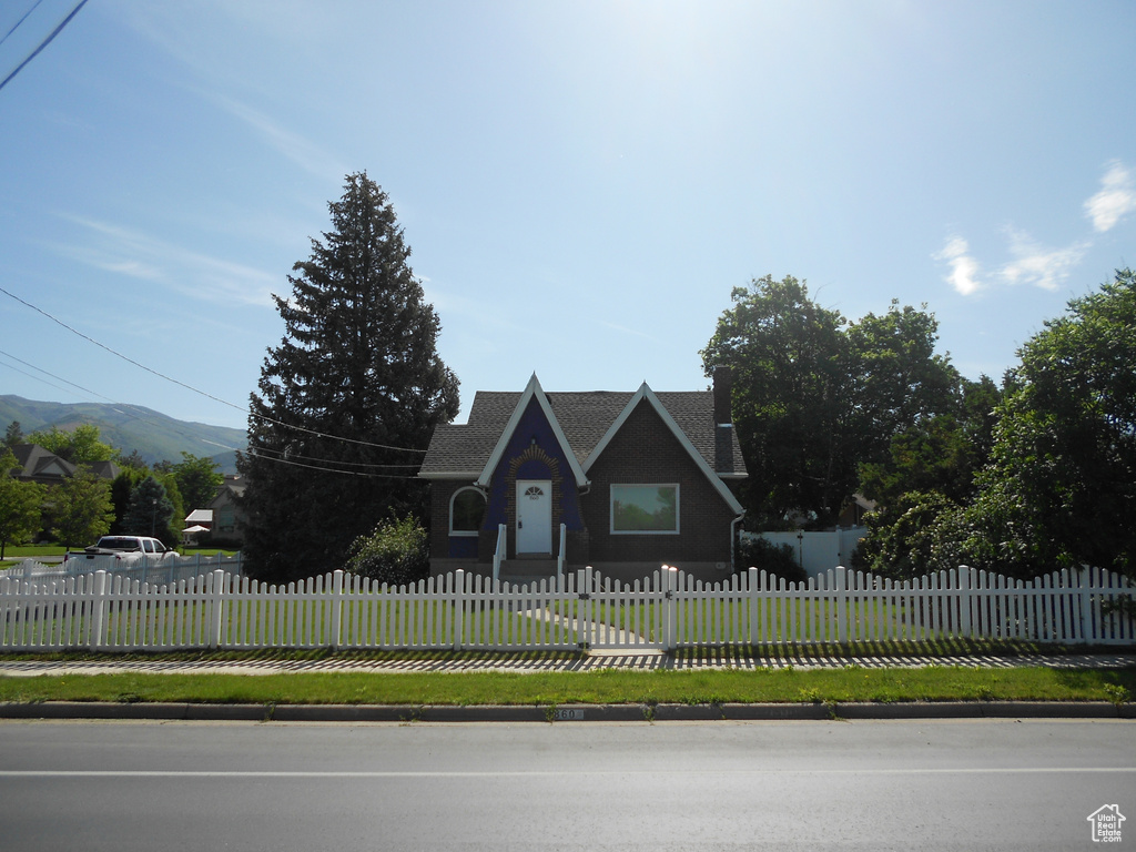 View of front of home featuring a mountain view