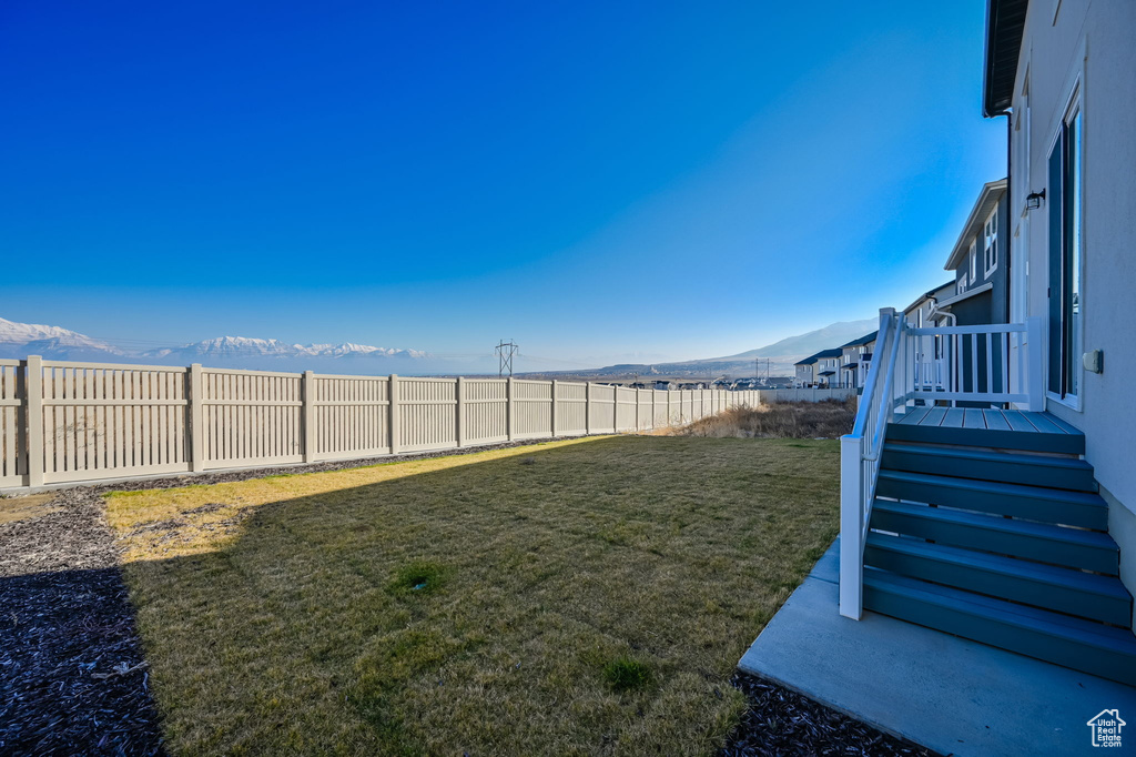 View of yard featuring a mountain view