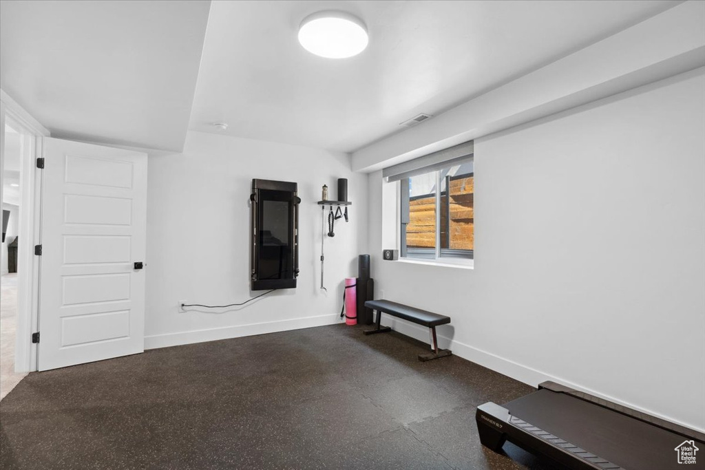 Workout room with baseboards