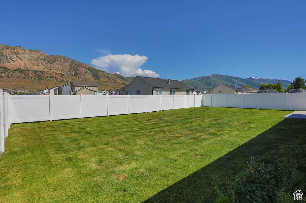 View of yard featuring a mountain view