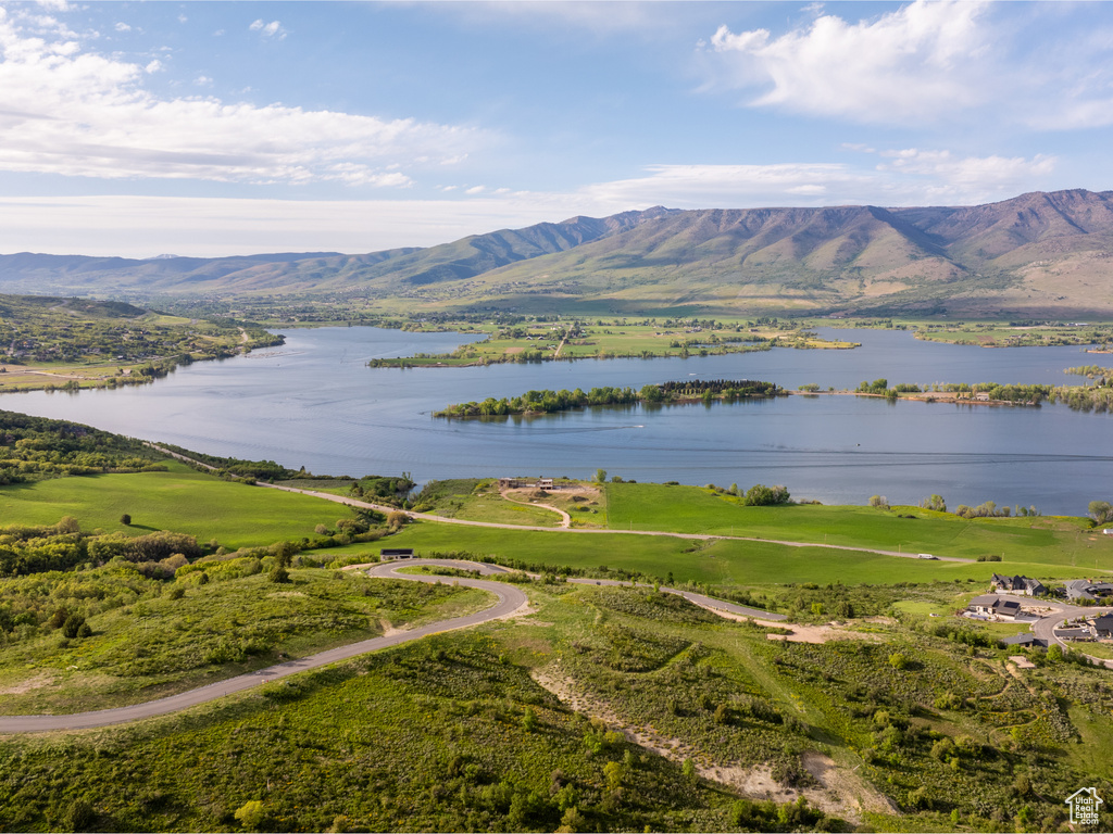 5953 E NIGHTHAWK LN Huntsville, UT 84317