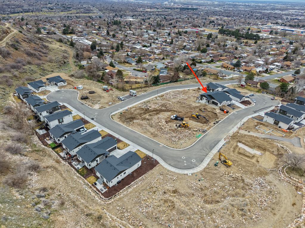 1583 E MADDIES CV #13 Ogden, UT 84404
