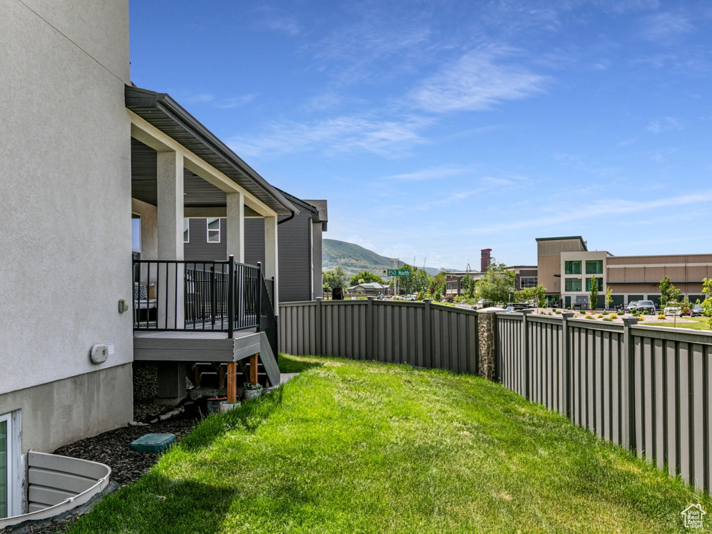 View of yard featuring a mountain view
