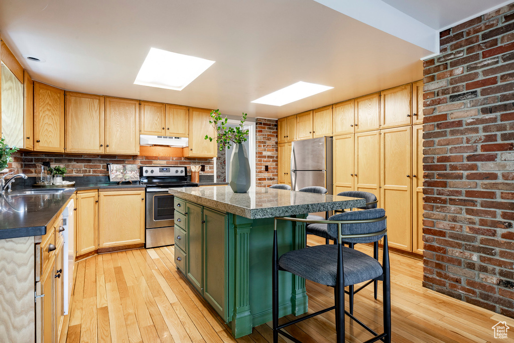 3021 E SHAKESPEARE PL Salt Lake City, UT 84108