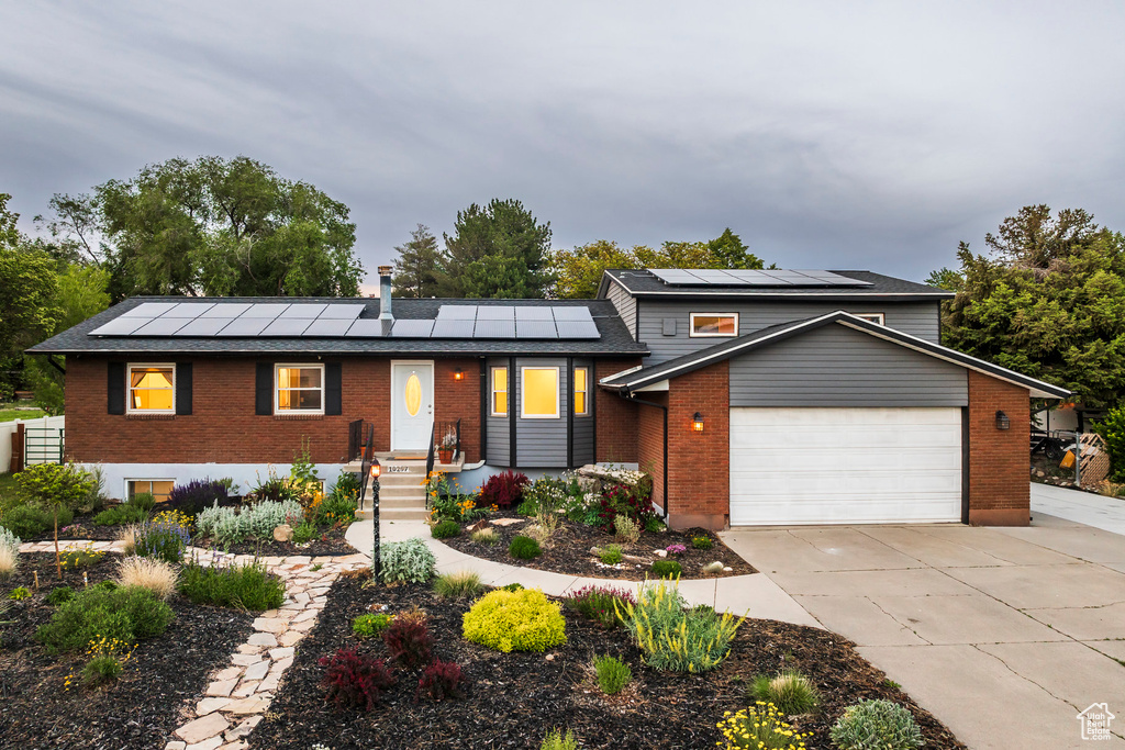 10297 S WEEPING WILLOW DR Sandy, UT 84070