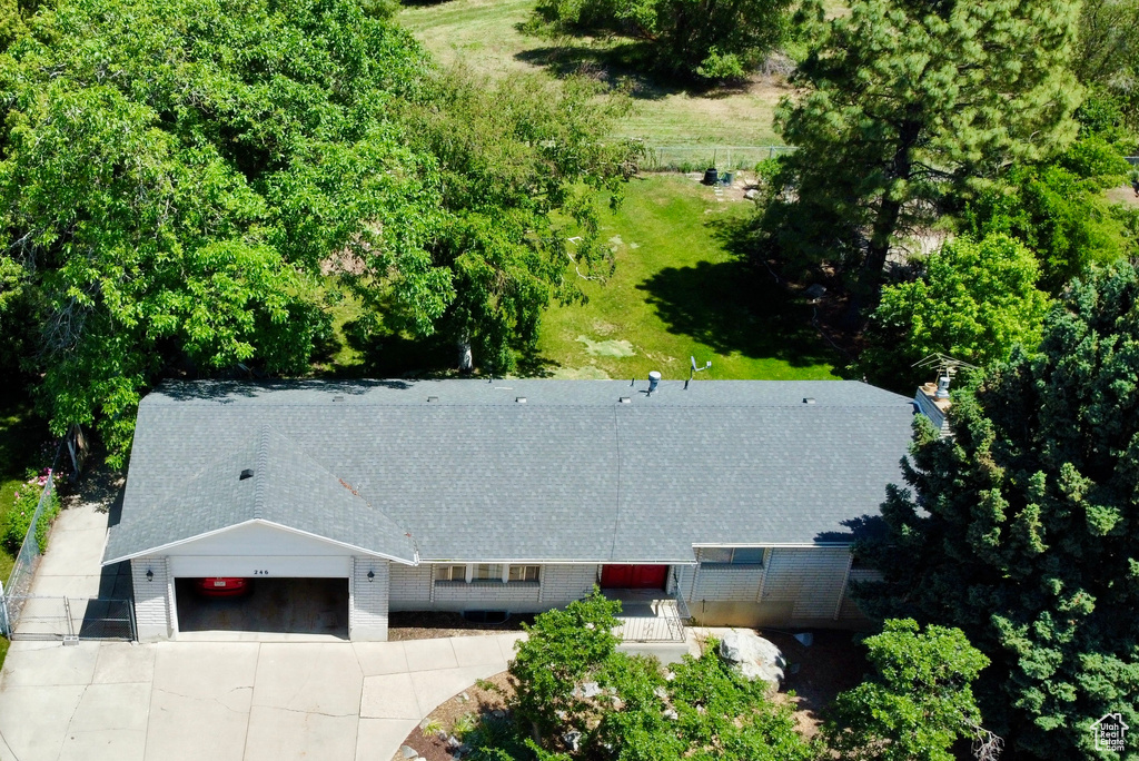 Aerial view of property and surrounding area