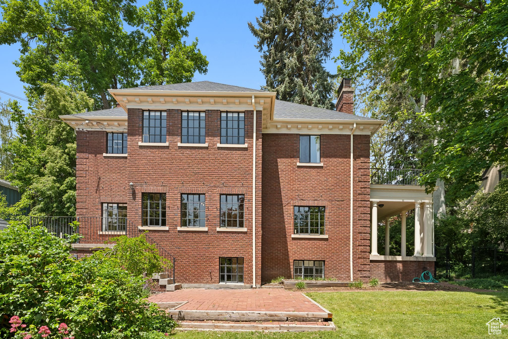 View of building exterior