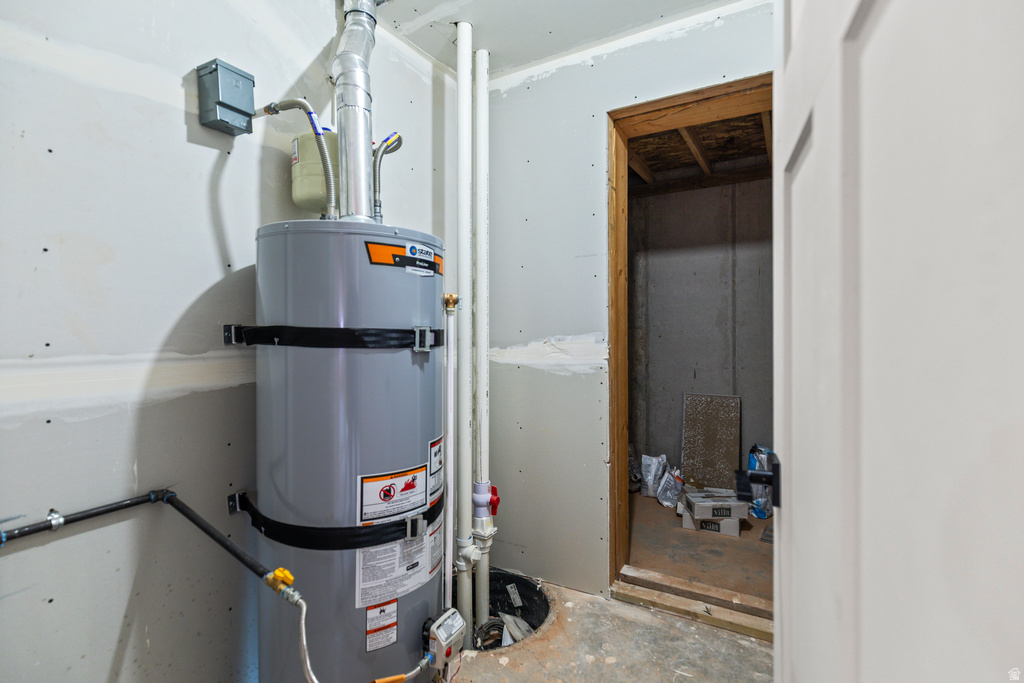 305 E 2690 N Sigurd, UT 84657