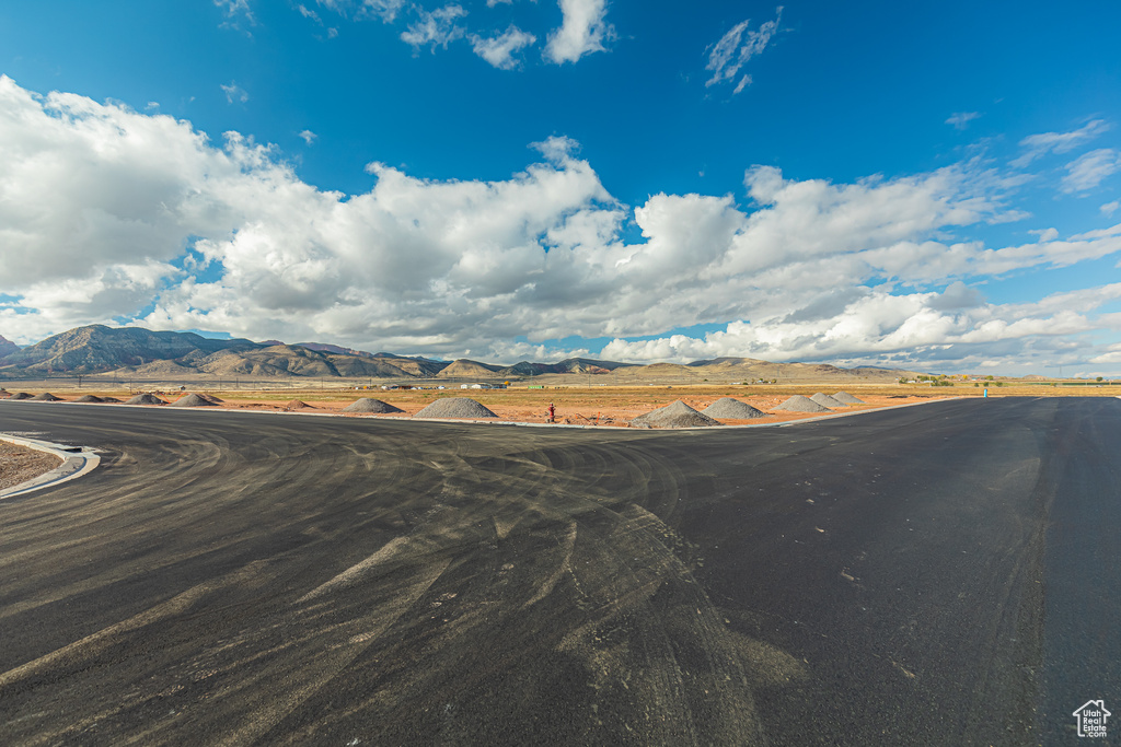 View of mountain feature