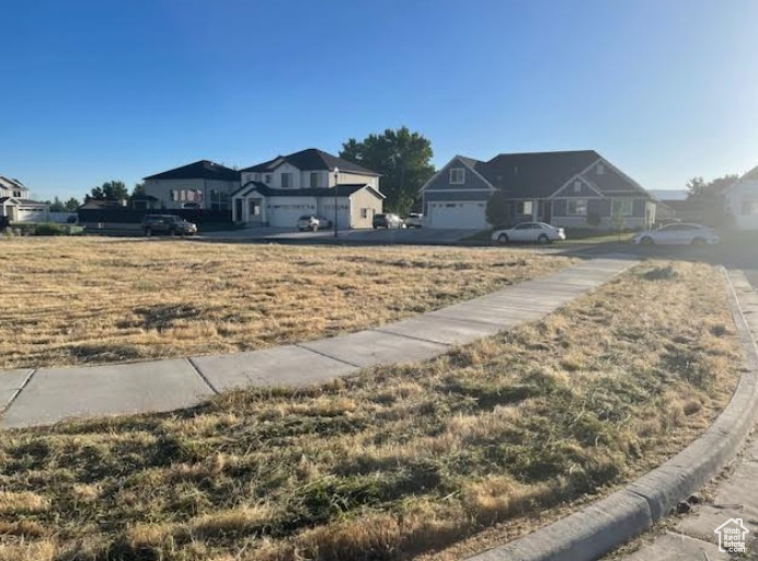View of yard featuring a residential view