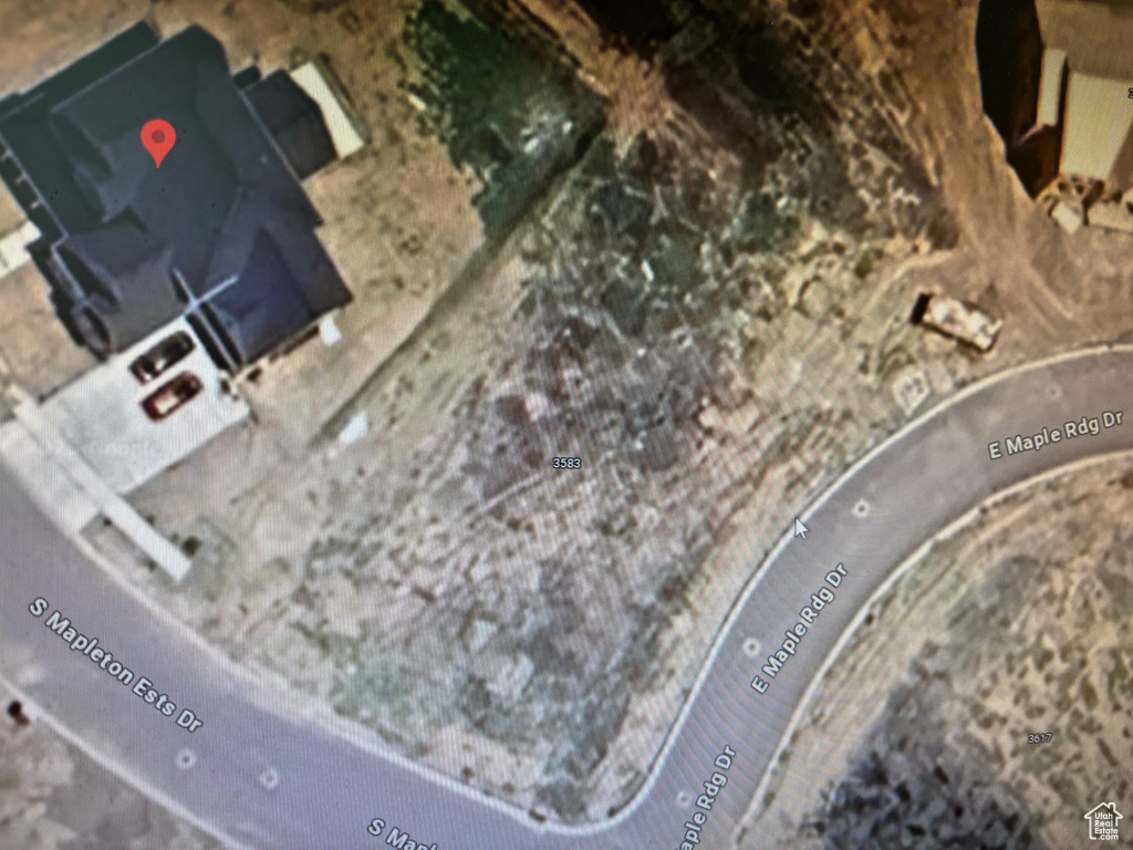 Aerial map of property and surrounding area