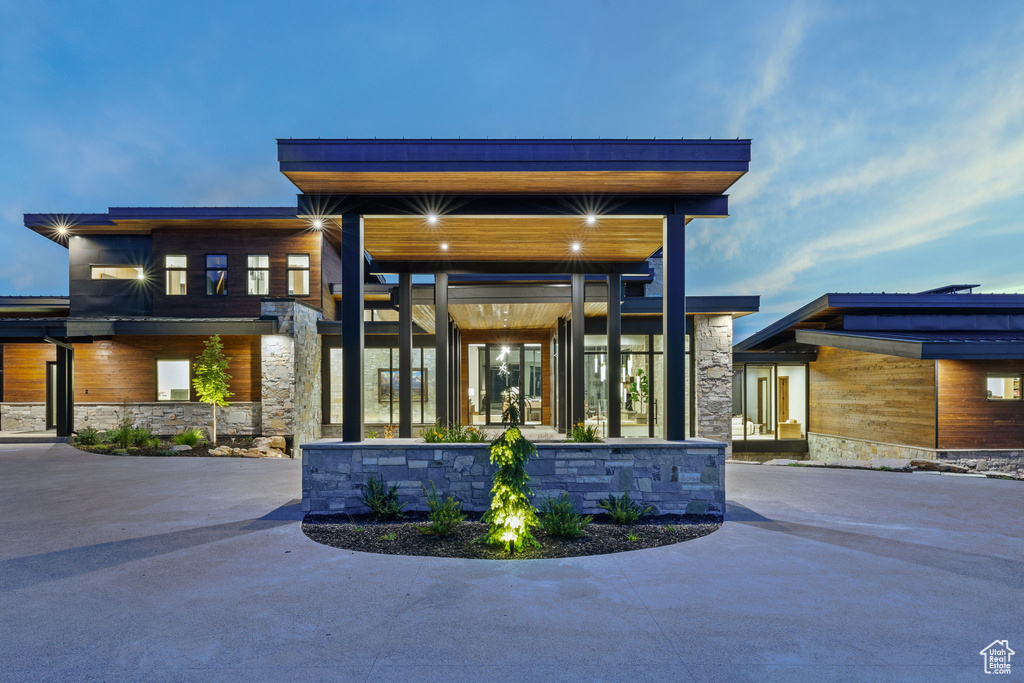 1735 RED HAWK TRL Park City, UT 84098