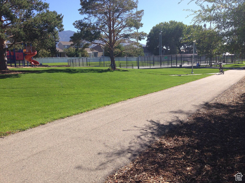 View of home\'s community