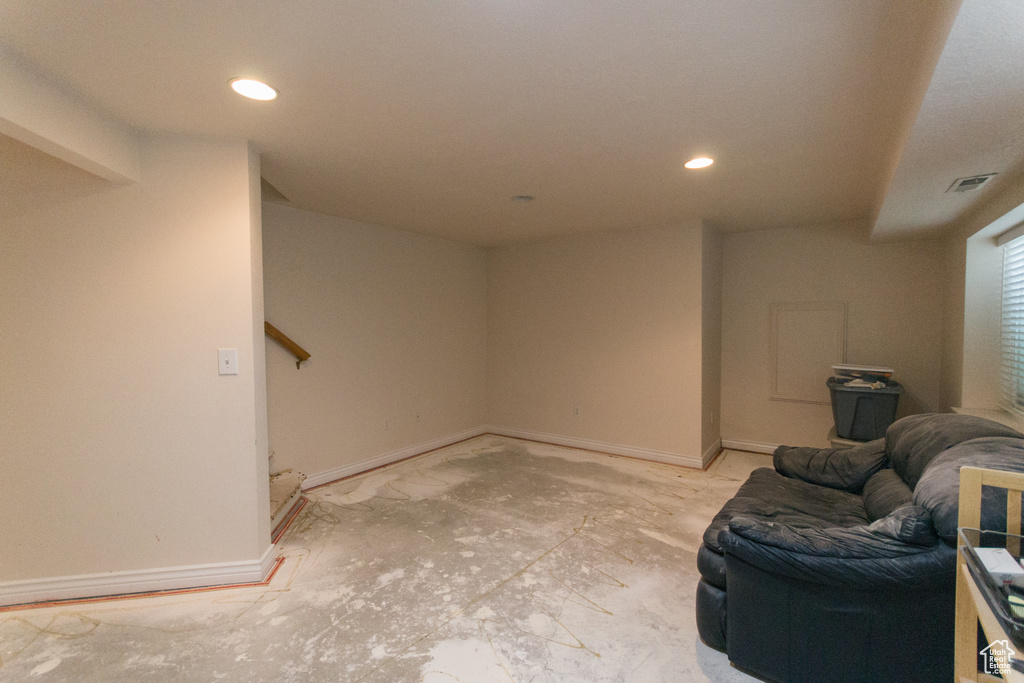 Sitting room featuring recessed lighting