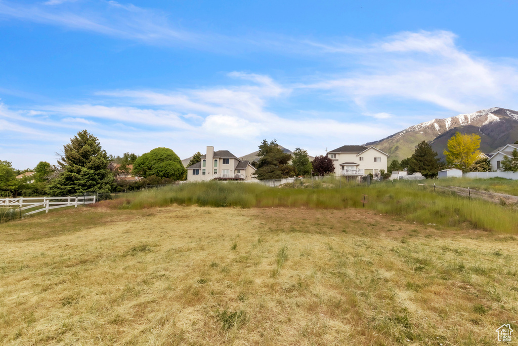 View of yard featuring a mountain view