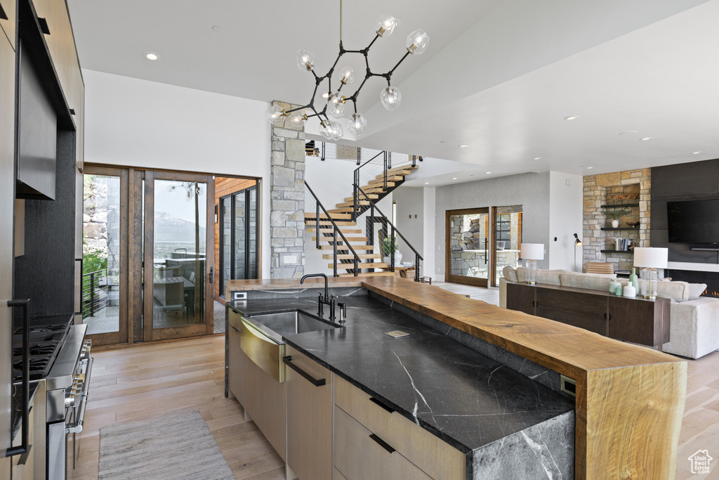 1373 EXPLORER PEAK DR Heber City, UT 84032