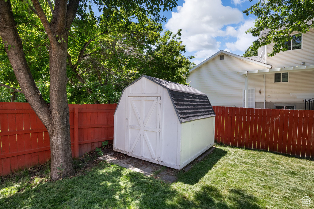 1306 S CANNON DR Farmington, UT 84025