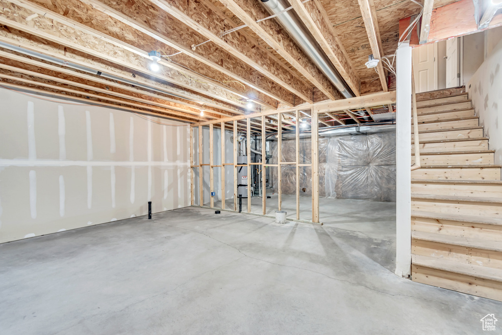 Unfinished below grade area with stairs
