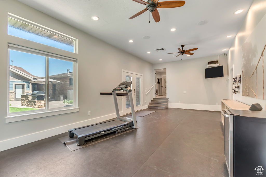 Workout area with recessed lighting, ceiling fan, and baseboards