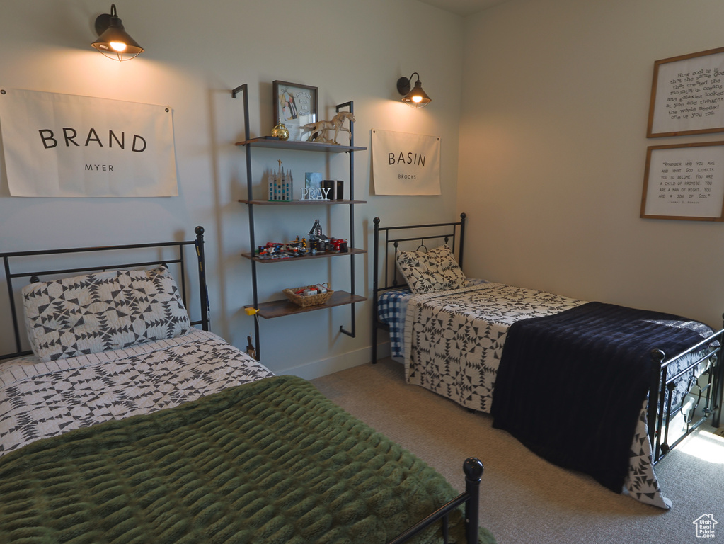 Bedroom with carpet