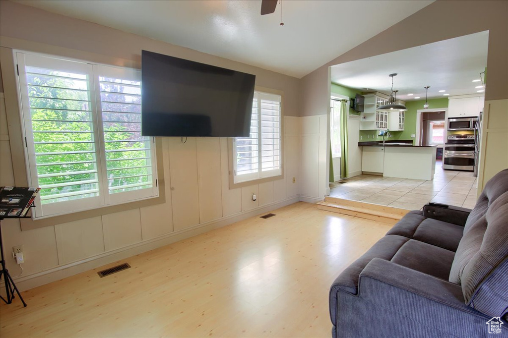 1267 W 1750 N Clinton, UT 84015