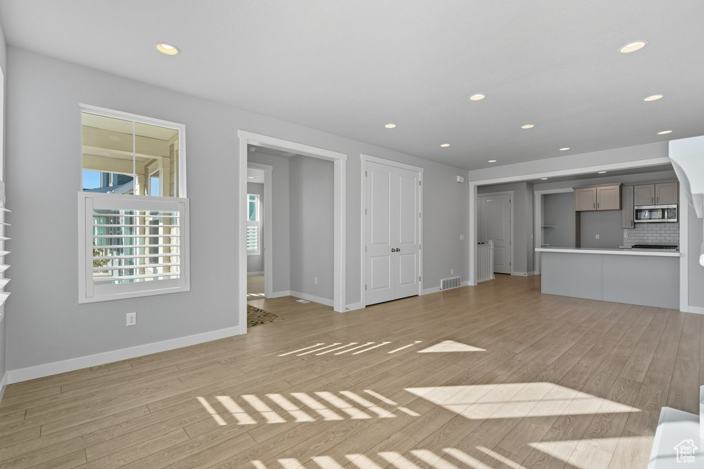 9857 N FEATHERSTONE DR Highland, UT 84003