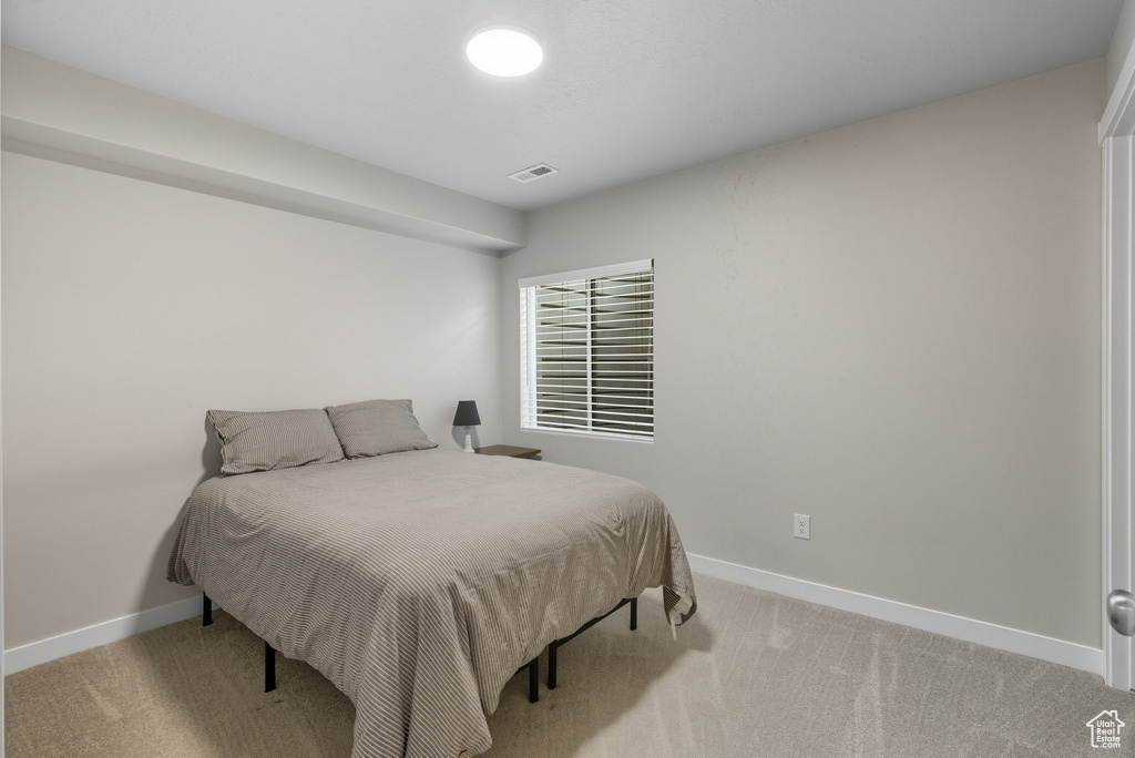 9857 N FEATHERSTONE DR Highland, UT 84003