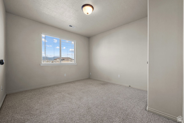 8064 N CLEARWATER RD Eagle Mountain, UT 84005