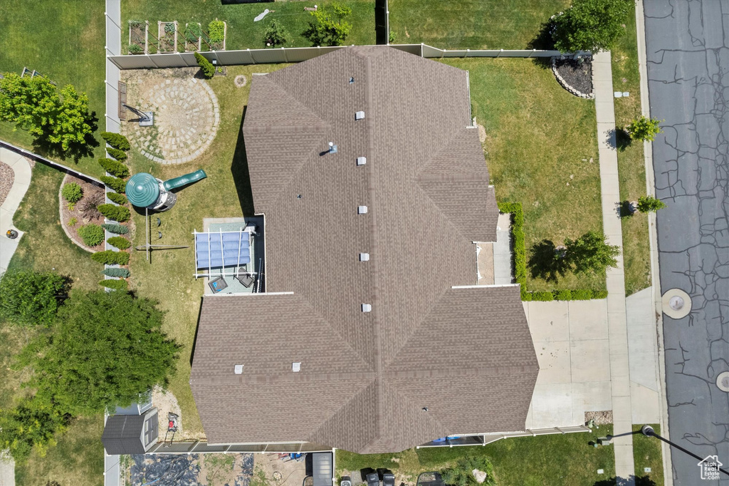Aerial view of property and surrounding area