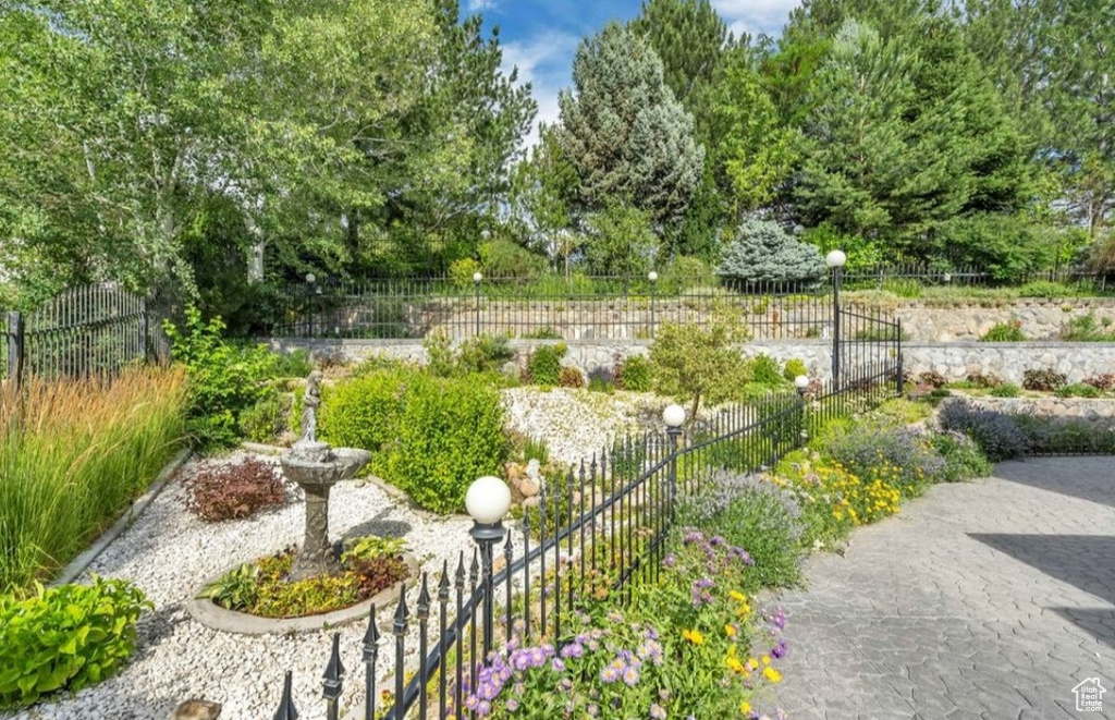 1231 E TIERNEY CIR Sandy, UT 84094