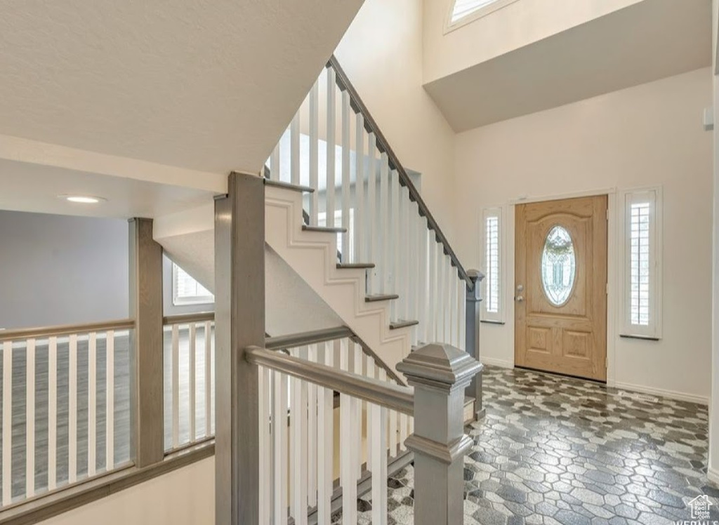 1231 E TIERNEY CIR Sandy, UT 84094