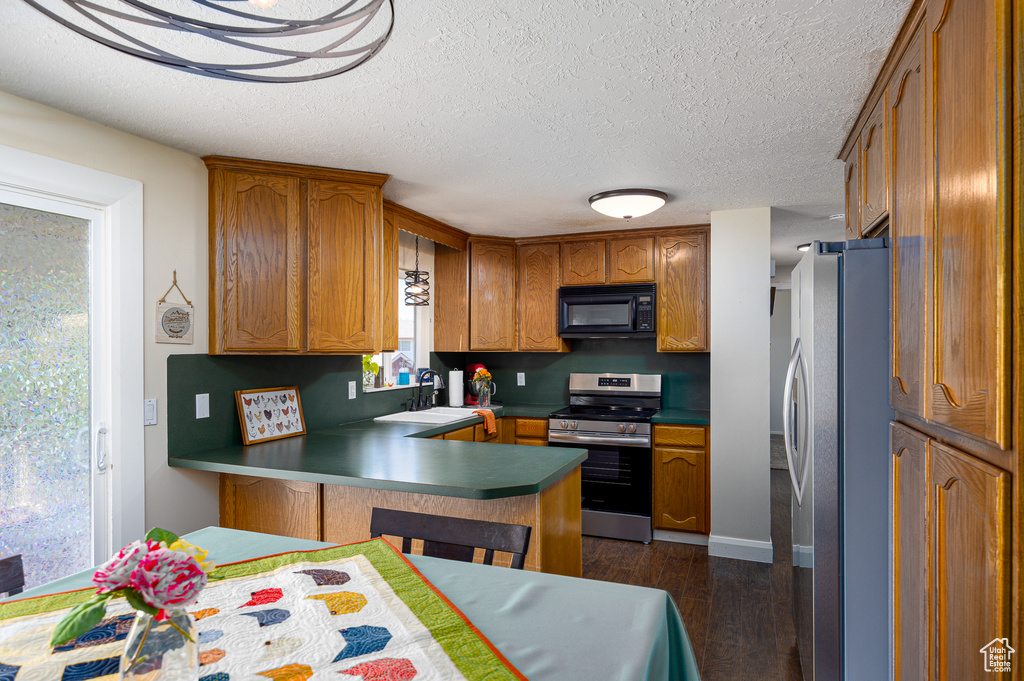 1878 S 3300 W Syracuse, UT 84075