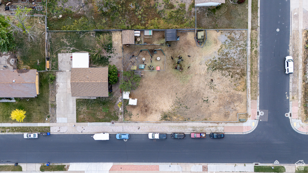 1878 S 3300 W Syracuse, UT 84075