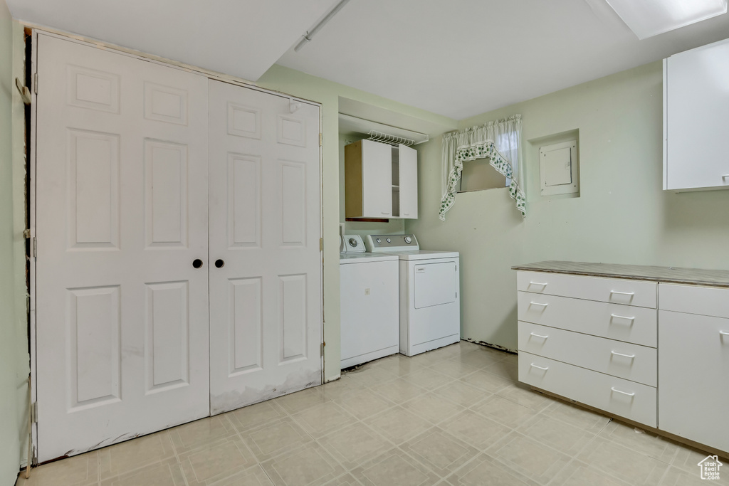 1236 E VIOLET DR Sandy, UT 84094