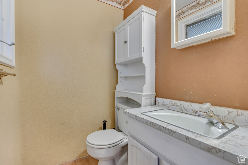 1236 E VIOLET DR Sandy, UT 84094