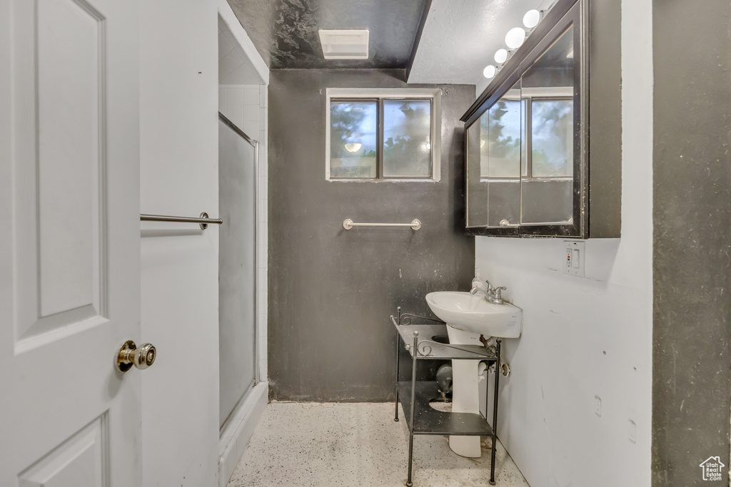 1236 E VIOLET DR Sandy, UT 84094