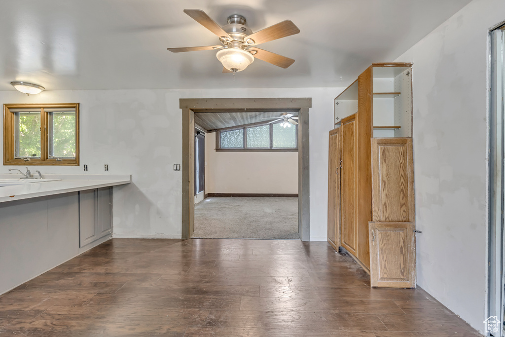 1236 E VIOLET DR Sandy, UT 84094