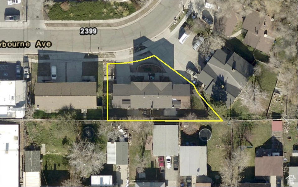 Aerial view of property\'s location with property boundaries highlighted