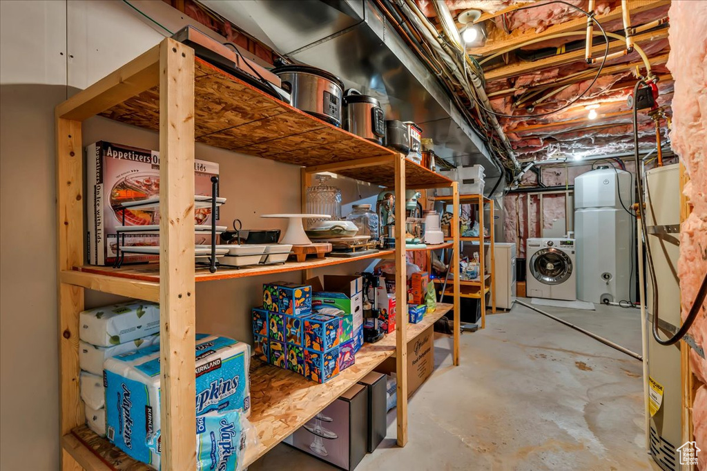 Unfinished basement with washer / dryer