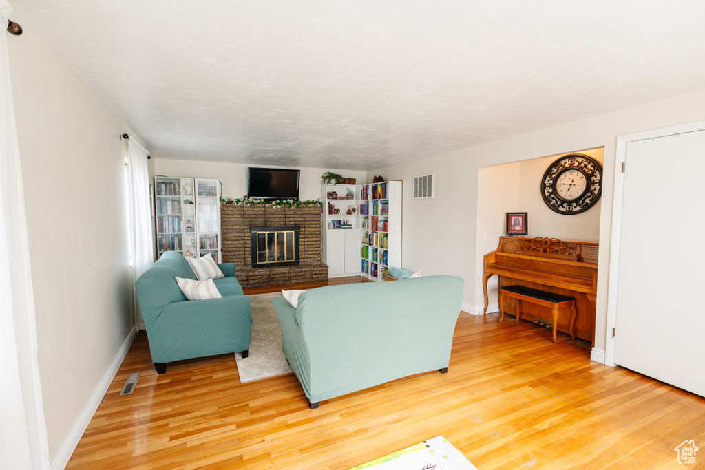 Photo 12 for MLS #2089003 at 374 W Melba Dr