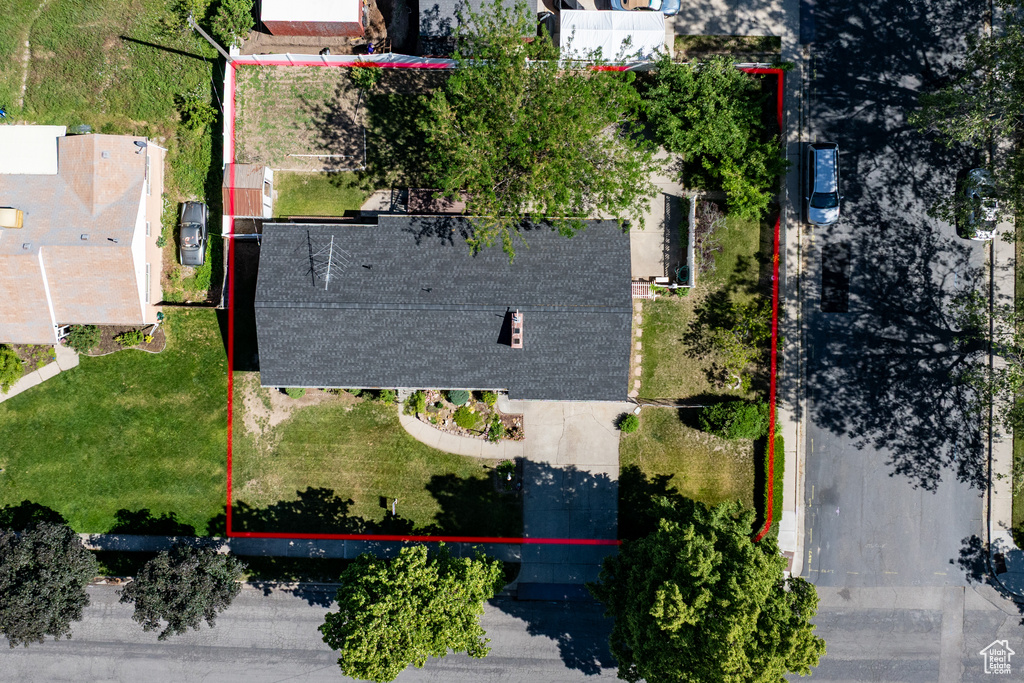 View of subject property with property boundaries highlighted