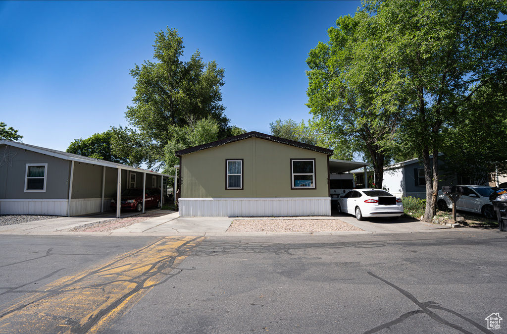 View of manufactured / mobile home
