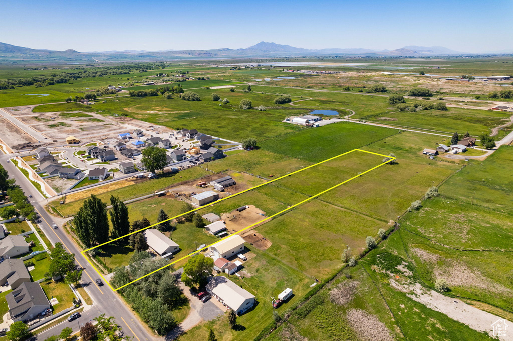 View of property location featuring mountains and property parcel outlined