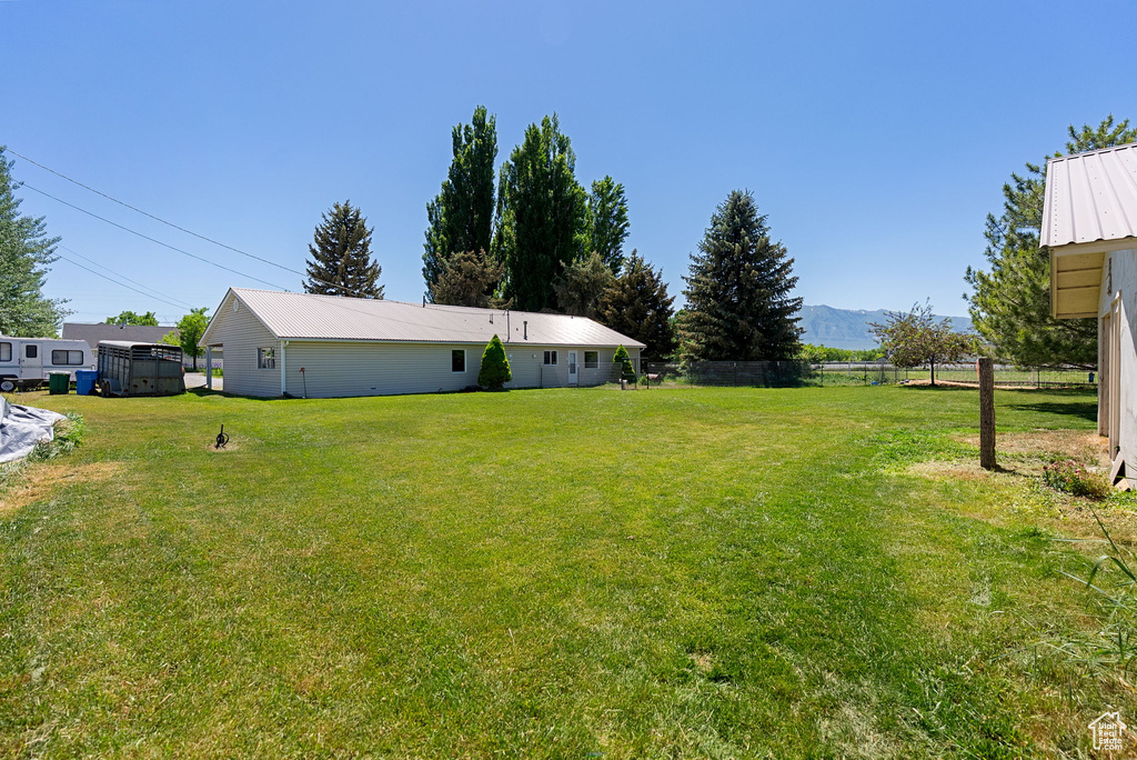 View of yard featuring a mountain view