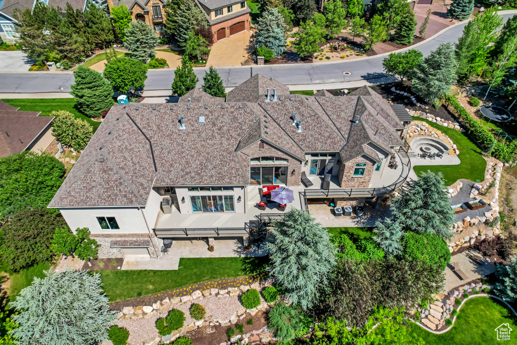 Aerial view of property and surrounding area
