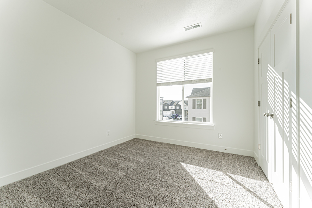 Photo 9 for MLS #2089083 at 4688 S 710 West #J303